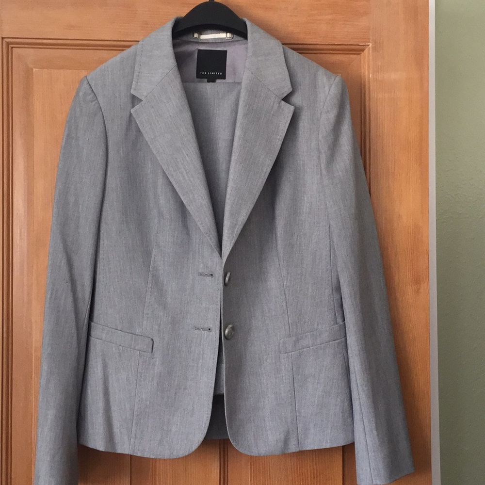 Limited Brand Women's Pant Suit
